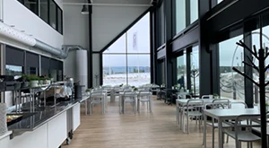 Restorano erdvė su Vallox Pureo vėdinimu
